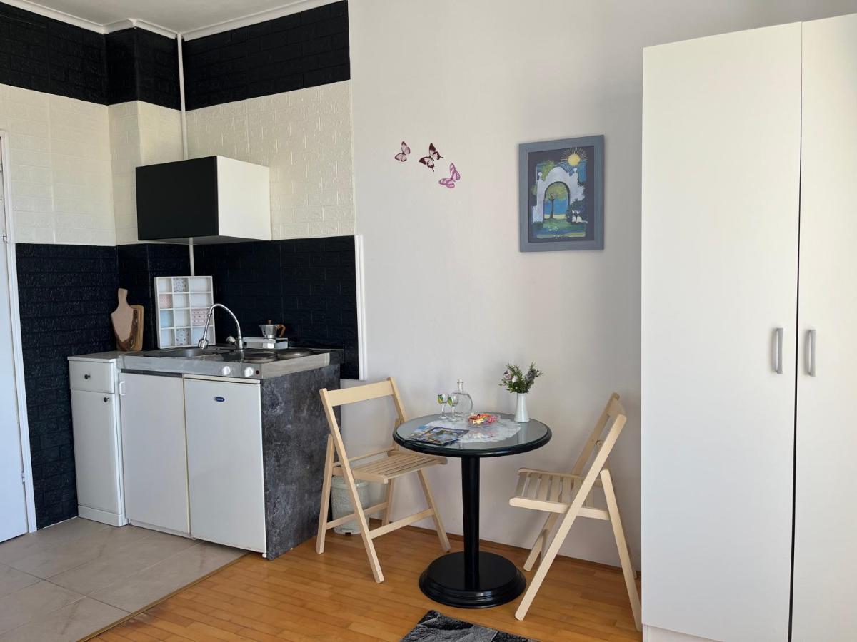 Apartments Cvjetkovic Mlini Exterior photo