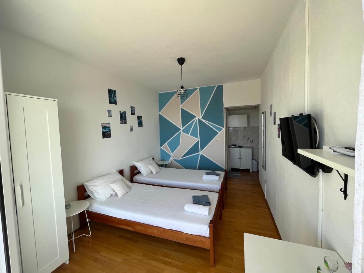 Apartments Cvjetkovic Mlini Exterior photo